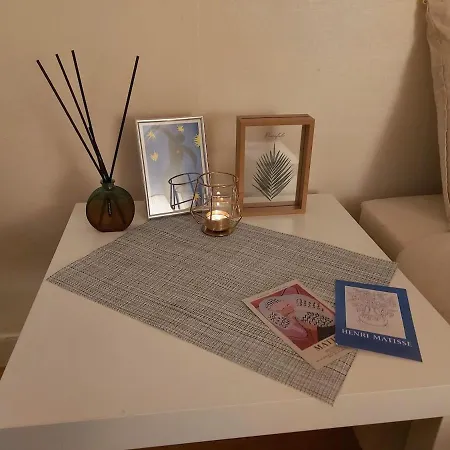 Cheongdam Cozy House Apartment